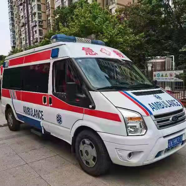 墨江长途救护车护送病人返乡